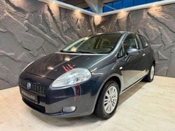 Grau Gebraucht 2007 Fiat Grande Punto Emotion Kleinwagen | 2.390 € (Fairer Preis)