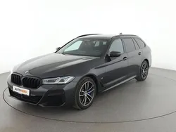 Grau Gebraucht 2021 BMW 530 M Sport Kombi | 39.590 € (Etwas zu teuer)