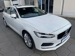 Ice white Gebraucht 2017 Volvo V90 Momentum Kombi | 28.950 € (Teuer)