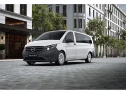 Weiss arktikweiss Gebraucht 2021 Mercedes Vito Van / Kleinbus | 32.990 € (Fairer Preis)