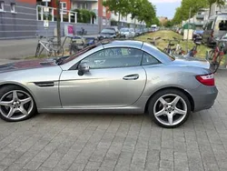 Grau Gebraucht 2011 Mercedes SLK350 AMG Cabrio | 26.500 € (Teuer)
