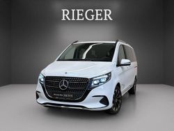 Weiß Gebraucht 2024 Mercedes V300 Avantgarde Van / Kleinbus | 71.599 € (Teuer)