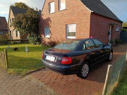 Blau Gebraucht 1997 Audi A4 Limousine | 1.300 € (Fairer Preis)