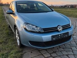 Blau Gebraucht 2010 VW Golf VI Kleinwagen | 6.300 € (Fairer Preis)