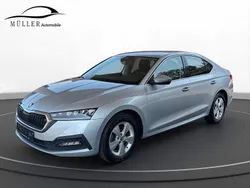 Brilliantsilber metallic Gebraucht 2021 Skoda Octavia Ambition Limousine | 20.490 € (Guter Preis)