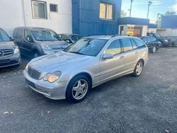 Silber Gebraucht 2002 Mercedes C270 Avantgarde Kombi | 1.999 € (Guter Preis)