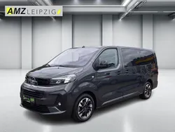 Grau Gebraucht 2024 Opel Zafira Life Edition Van | 33.900 € (Superpreis)