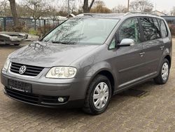 Grau Gebraucht 2004 VW Touran Highline Van / Kleinbus | 8.880 €