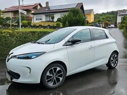 Weiß Gebraucht 2017 Renault Zoe Kleinwagen | 5.999 € (Fairer Preis)