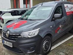Grau Gebraucht 2022 Renault Express Van | 16.500 € (Teuer)