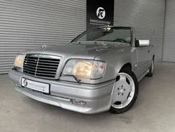 Brilliant silver (744u) Gebraucht 1993 Mercedes E300 Sportline Cabrio | 23.100 €