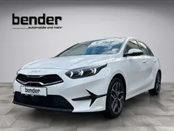 Weiß Gebraucht 2022 Kia Ceed Spirit Limousine | 23.890 € (Fairer Preis)