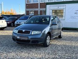 Grau Gebraucht 2006 Skoda Fabia Classic Limousine | 1.999 € (Fairer Preis)