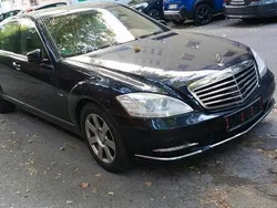 Blau Gebraucht 2011 Mercedes E350 Limousine | 7.500 €