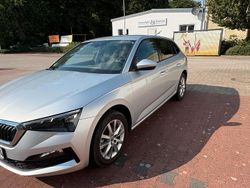 Silber Gebraucht 2022 Skoda Scala Kleinwagen | 19.999 € (Fairer Preis)