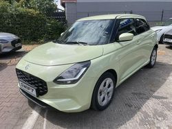 Cool yellow metallic Gebraucht 2025 Suzuki Swift Comfort Limousine | 19.298 € (Fairer Preis)