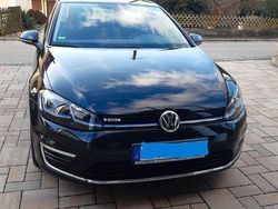 Schwarz Gebraucht 2020 VW e-Golf Kleinwagen | 17.900 € (Etwas zu teuer)