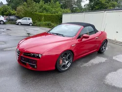 Rot Gebraucht 2011 Alfa Romeo Spider Cabrio | 34.990 €