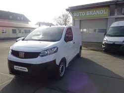 Weiß Gebraucht 2022 Fiat Scudo Basis Van / Kleinbus | 15.500 € (Etwas zu teuer)