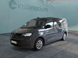 Grau Gebraucht 2023 VW T7 Basis Van | 46.680 € (Etwas zu teuer)
