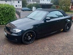 Schwarz Gebraucht 2010 BMW 118 Cabriolet Sport Line Cabrio | 8.990 € (Etwas zu teuer)