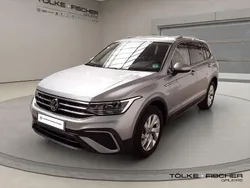 Pyritsilber (metallic) Gebraucht 2024 VW Tiguan Allspace Life SUV | 33.939 € (Guter Preis)