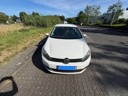 Weiß Gebraucht 2010 VW Golf VI Comfortline Limousine | 6.200 € (Fairer Preis)