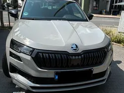 Grau Gebraucht 2025 Skoda Karoq SportLine SUV | 40.800 € (Fairer Preis)