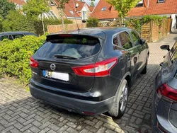 Schwarz Gebraucht 2016 Nissan Qashqai 360º SUV | 11.900 € (Superpreis)