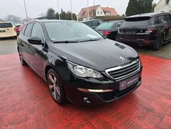 Rot Gebraucht 2015 Peugeot 308 Limousine | 7.999 €