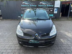 Schwarz Gebraucht 2007 Renault Clio III Authentique Coupé | 3.500 € (Fairer Preis)