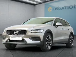 Grau Gebraucht 2022 Volvo V60 Kombi | 38.949 € (Fairer Preis)