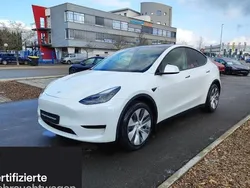 Weiß Gebraucht 2024 Tesla Model Y Long Range RWD SUV | 41.900 € (Fairer Preis)
