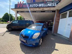 Blau Gebraucht 2007 Toyota Yaris Executive Limousine | 5.900 € (Etwas zu teuer)