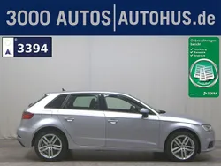 Florettsilber (metallic) Gebraucht 2020 Audi A3 Sportback Comfort Limousine | 16.980 € (Guter Preis)