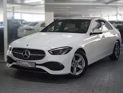 Weiß Gebraucht 2022 Mercedes C200 Avantgarde Limousine | 31.990 € (Etwas zu teuer)