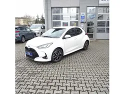 Weiß Gebraucht 2022 Toyota Yaris Team Limousine | 19.995 € (Fairer Preis)