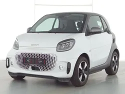 Weiß Gebraucht 2021 Smart ForTwo Electric Drive Passion Exclusive Coupé | 10.555 € (Fairer Preis)