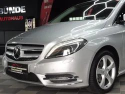 Silber Gebraucht 2013 Mercedes B200 Van / Kleinbus | 14.899 € (Fairer Preis)