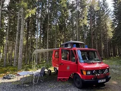 Rot Gebraucht 1988 Mercedes T1 Van | 25.900 €
