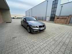 Grau Gebraucht 2011 BMW 325 M Sport Kombi | 8.999 € (Fairer Preis)