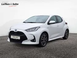 Schneeweiß Gebraucht 2020 Toyota Yaris Hybrid Club Kleinwagen | 18.290 € (Fairer Preis)