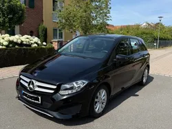 Schwarz Gebraucht 2018 Mercedes B200 Van / Kleinbus | 14.800 € (Guter Preis)