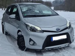 Gebraucht 2012 Toyota Yaris Hybrid Club Limousine | 5.999 € (Fairer Preis)