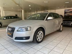Silber Gebraucht 2009 Audi A3 Ambiente Limousine | 8.950 € (Teuer)