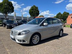 Silber Gebraucht 2013 Mercedes B180 Van / Kleinbus | 9.980 € (Fairer Preis)
