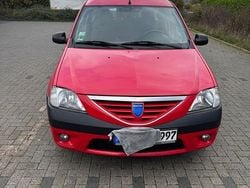 Rot Gebraucht 2008 Dacia Logan MCV Lauréate Kombi | 2.450 € (Fairer Preis)