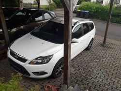 Weiß Gebraucht 2009 Ford Focus Style Kombi | 2.000 € (Fairer Preis)