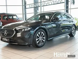 Lack graphitgrau Gebraucht 2024 Mercedes E220 Avantgarde Kombi | 46.400 € (Superpreis)