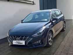 Phantom black (metallic) Gebraucht 2020 Hyundai i30 Trend Kombi | 15.750 € (Fairer Preis)